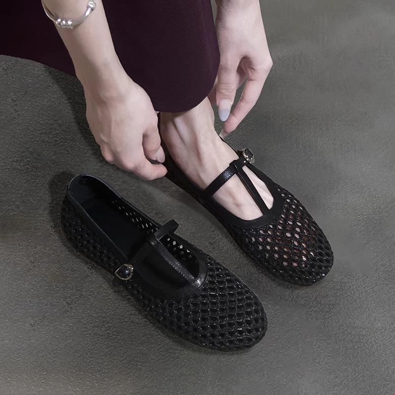 

Hollow and breathable outer wear summer Mary Jane sandals women s word with round head shallow mouth flat bottom small single shoes 40 чёрный