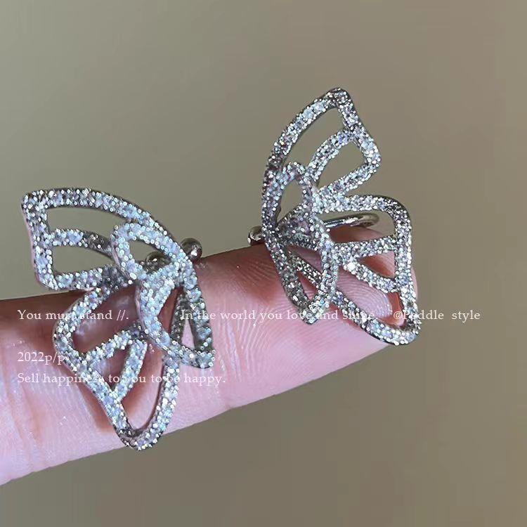 Elegant Butterfly Ear Clips for Non-Pierced Ears – Luxury, Niche Design Jewelry for Women