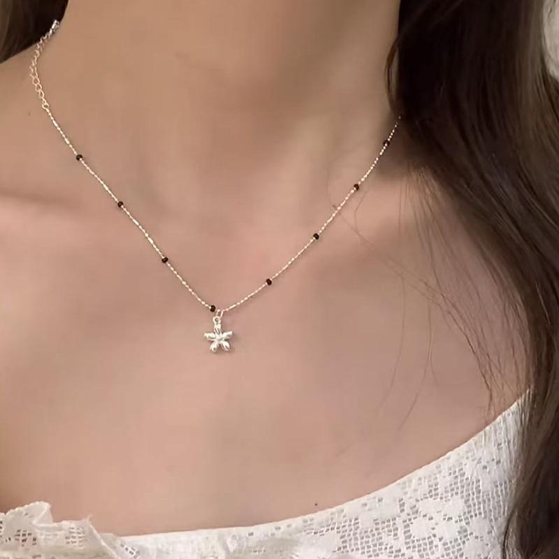 Collier de perles pour femmes: Collier élégant et chic à longueur de col, parfait pour les pulls — Cadeau d'anniversaire