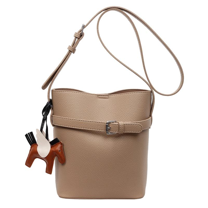 

Сумка Женская Модная Сумка Большой Вместимости Новая Универсальная Сумка Через Плечо Маленькая Квадратная Сумка Сумка Кроссбоди no pendant хаки