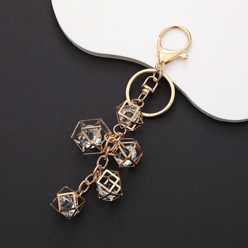 Elegant Geometric Rhombus Keychain For Women Girls Metal Car Key Ring Creative Bag Pendant Gift