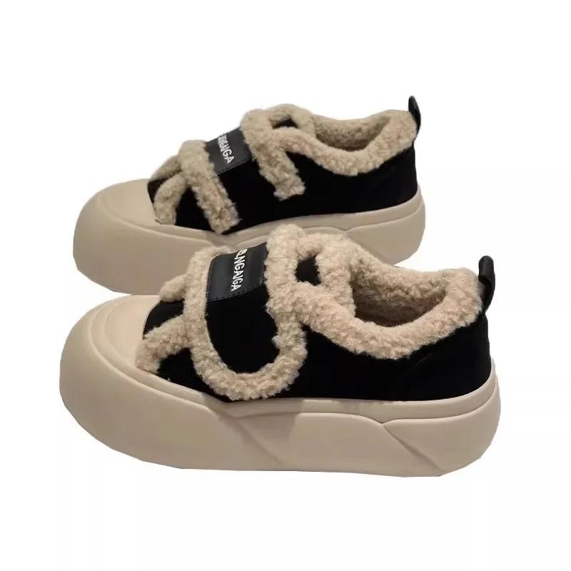 

Зимняя обувь Женские клоги Платформа Осень Новые Маленькие Криперы Осень Застежка-липучка Маленькие Белые Туфли Осенние Клоги Платформа Новые Зимние 40 чёрный