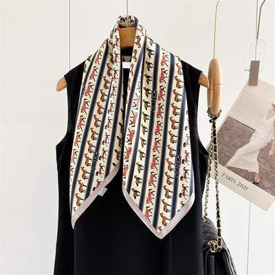 Accessoires – Schals & Tücher