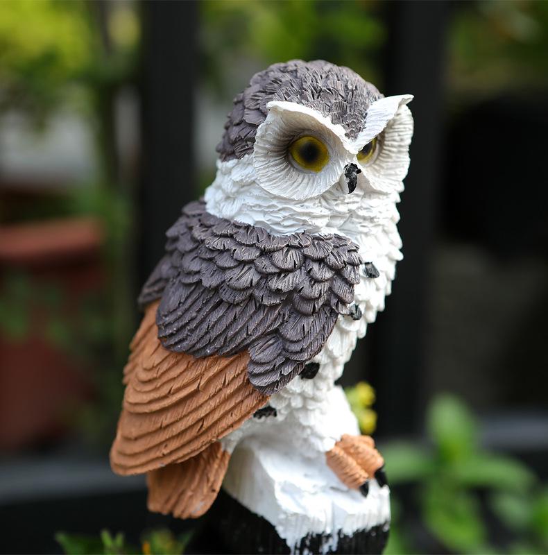 Solar-Powered LED Owl Garden Lamp - Resin Animal Yard Decor