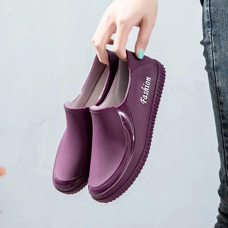 Fashionable Women's Spring and Autumn Rain Shoes, Casual, Lightweight, Waterproof, Non Slip, Kitchen Car Wash Work Rubber Shoes