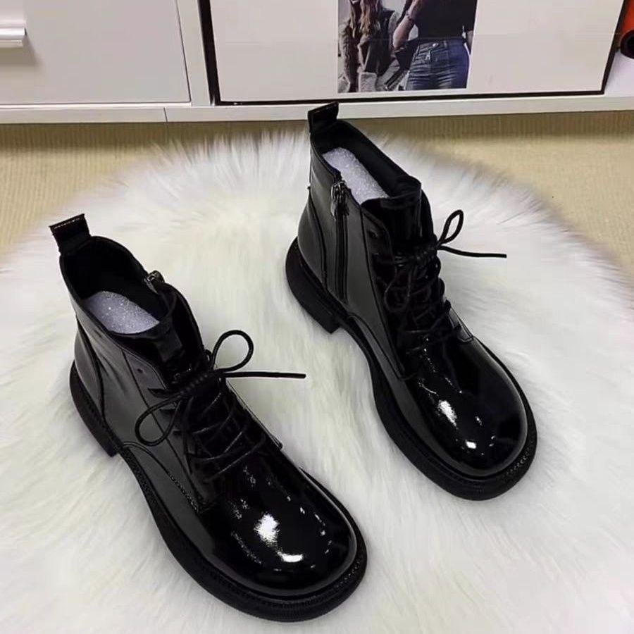 Women's 2025 Autumn/Winter British Style Fleece-lined Patent Leather Ankle Boots with Mango Toe