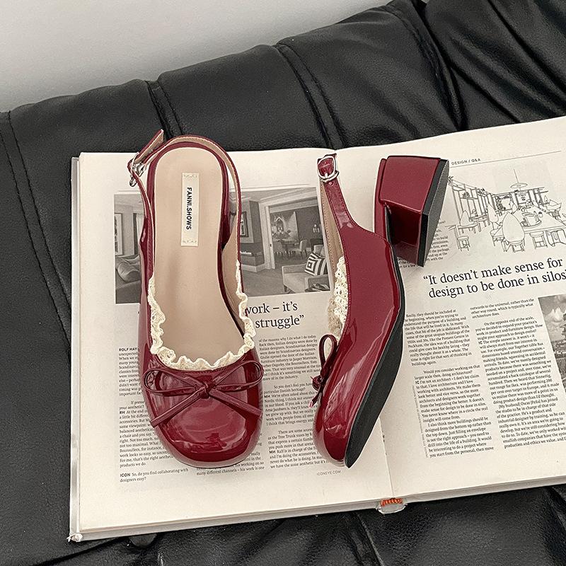French Niche Design Sense Bow with Lace Thick Heel Cool Slippers Women's 2025 Summer New One-word Sandals