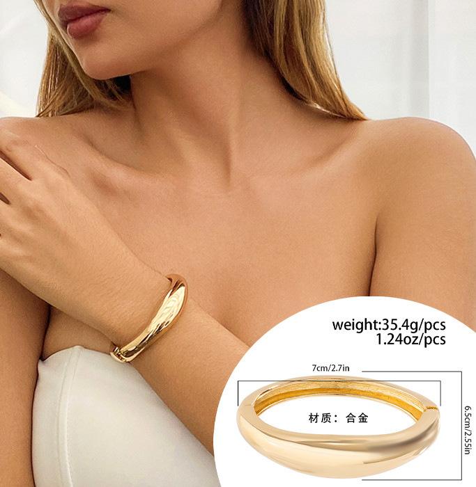 Exaggerated metal arc plain ring bracelet bracelet wide surface multi-layer simple bracelet
