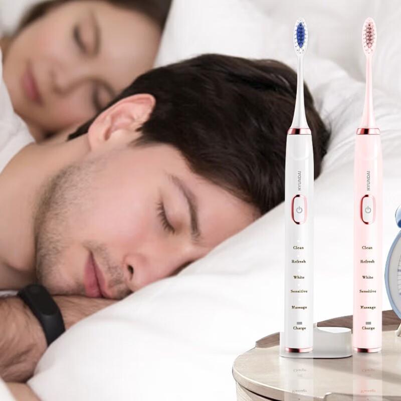 Hyundai Sonic Electric Toothbrush Couple Set X700+ CN plug (adapter included)