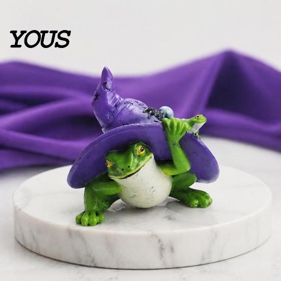 Creative Halloween Tabletop Accessory Witch Frog Ornaments, Resin Magic Wizard Figurine, Micro-landscape Miniature Cute Fantasy Mini Statue