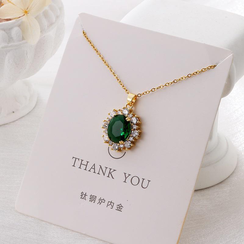 Versatile Luxury Titanium Steel Necklace with a Colorfast Pendant - Simple Niche Design Clavicle Chain for Women.