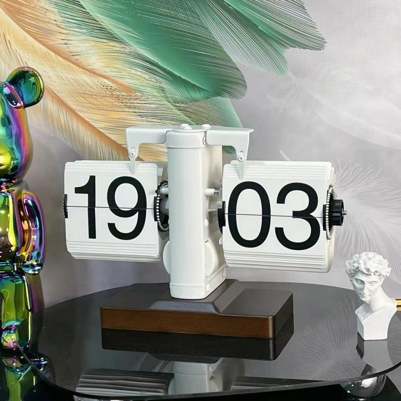 European Retro Flip Clock: Simple Desktop & Wall Design