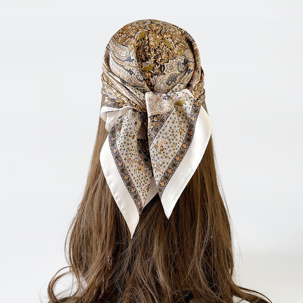 Black and White Cashew Floral Silk Scarves Wholesale Hot-selling, 71cm Headscarves, Headscarves, Square Scarves for Women, Summer Thin Scarves