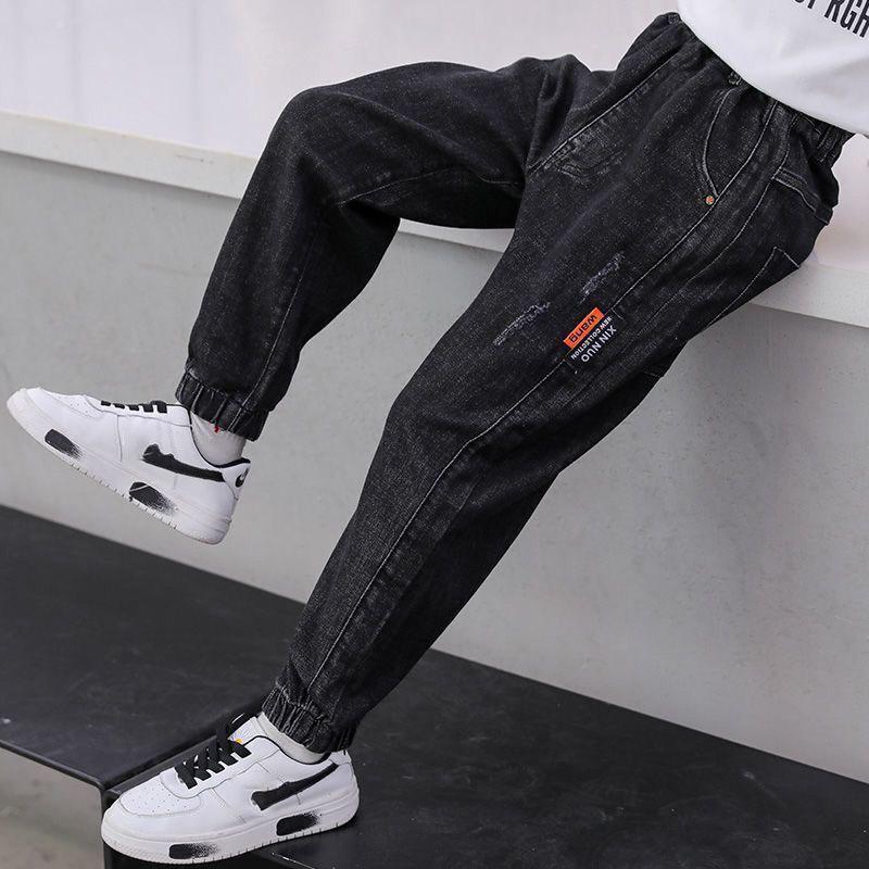 

Модные джинсы с надписью для мальчиков, весенне-осенние детские джинсовые брюки, повседневная одежда для мальчика-подростка, свободные спортивные штаны для 5-12 лет 160