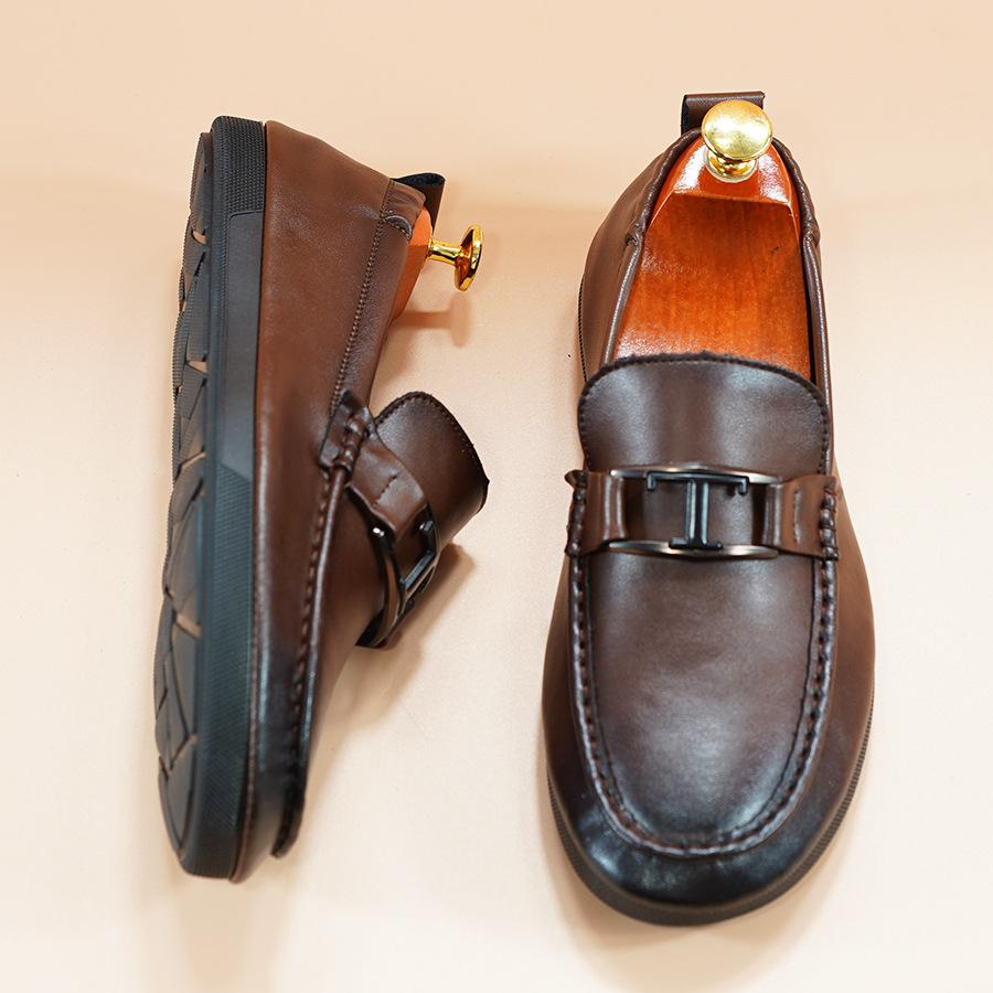 2025 Spring New Loafers Men's Fashion Business Casual Leather Shoes Men's Breathable and Comfortable One-pedal Doudou Shoes