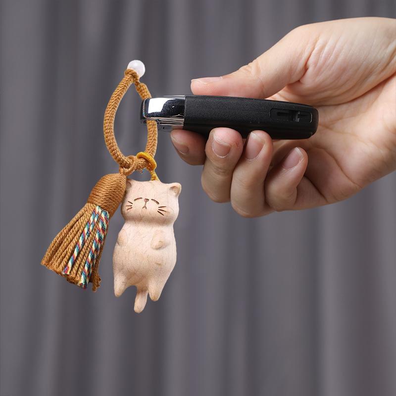 1PC Fortune Cat Pendant Bags Handmade Wooden Gifts Animal Pet Lovers Window Hanging Decoration Car Keys Wood Art Cute Phones