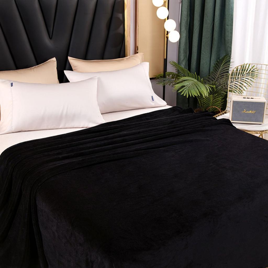 Solid Color Blanket with Thickened Fleece Suitable for All Seasons Machine Washable