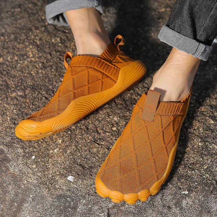 

Модная минималистичная повседневная обувь для ходьбы для мужчин, дышащая, с широким носком, слипоны для ходьбы, удобная обувь для путешествий и низкокачественная спортивная обувь 39 коричневый