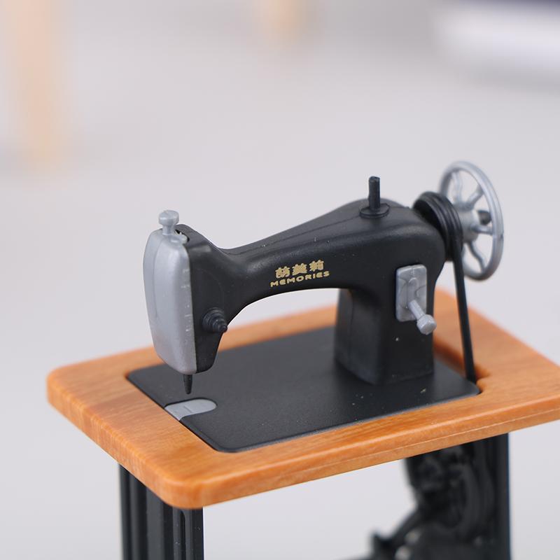 Dollhouse Decoration Mini Furniture Imitation Sewing Machine Model