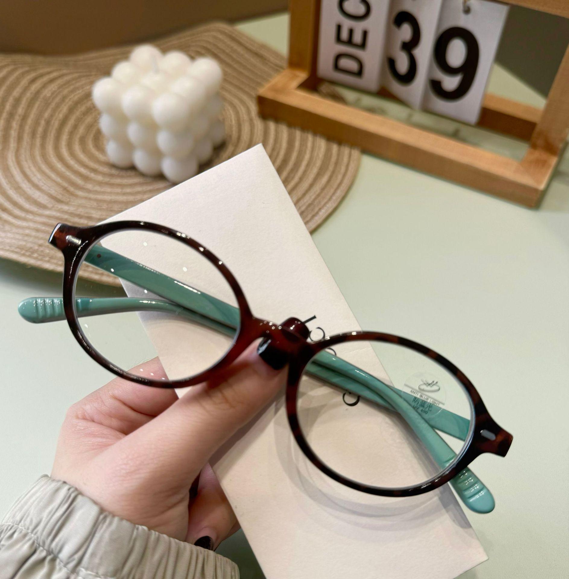 Oval Frame Leopard Print Glasses INS Fashion PC Personality Men Women Vintage Oval Plain Eyeglasses Computer Glasses Eyewears