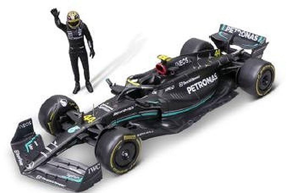 Bburago 1/24 Scale Mercedes-AMG Petronas F1 Team W14 (2023) E-Performance No. 44 with L. Hamilton Figure (Window Box) - Finished Model (BUR28037H)