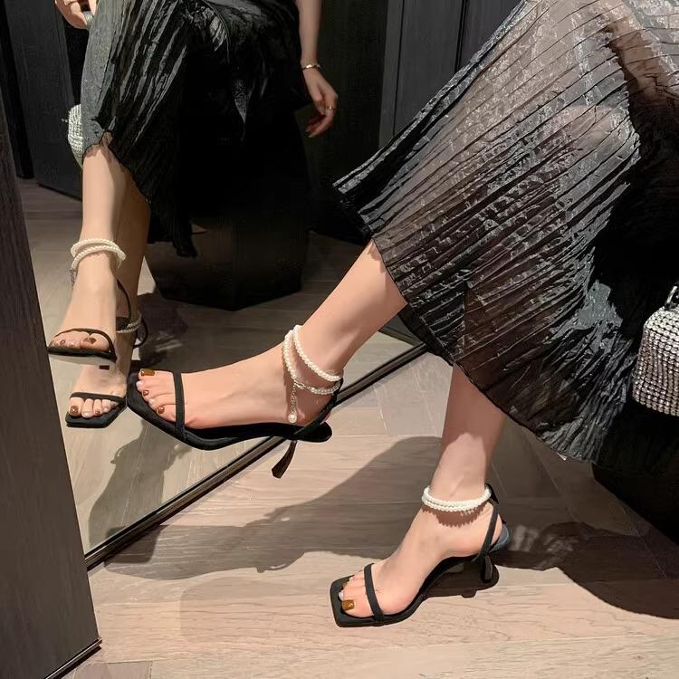 Fashion Summer New Korean Version of Pearl One-strap High Heels Temperament Versatile Open-toe White Sandals for Women To Wear Outside