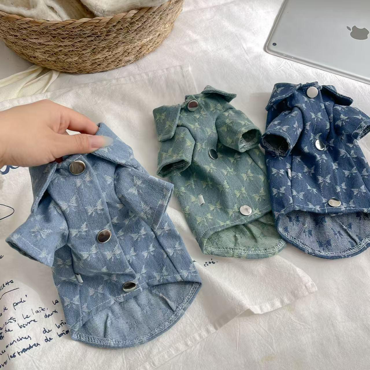 

М яка джинсова сорочка з довгим рукавом для девон-рексів та лисих котів – Весняно-осінній одяг для домашніх тварин M 3-5 jin середній синього кольору