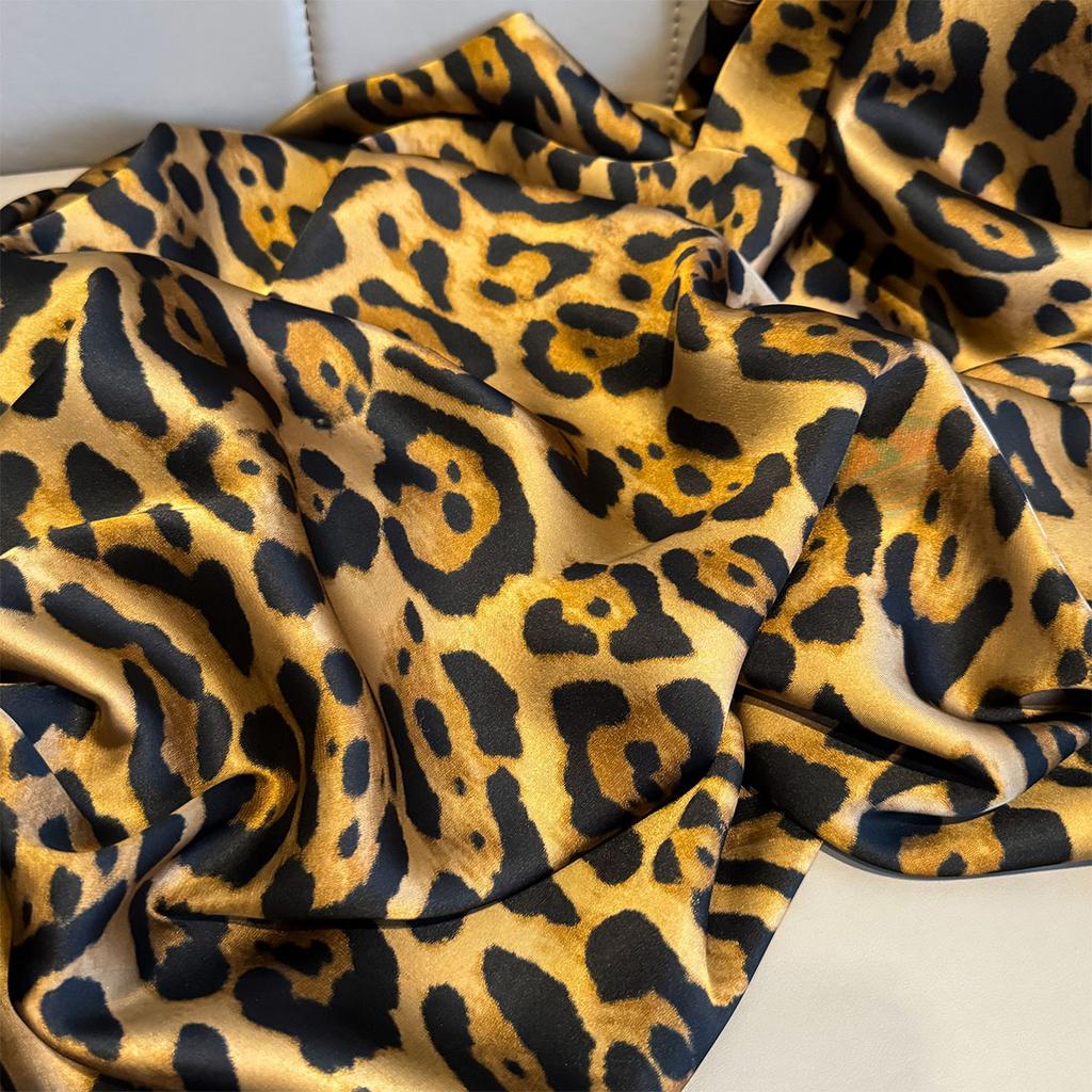 New Long Scarf Leopard Print Fashion Shawl Wrap Bandana for Women Spring Summer Autumn Elegant Poncho Thin Light Scarves Bufanda