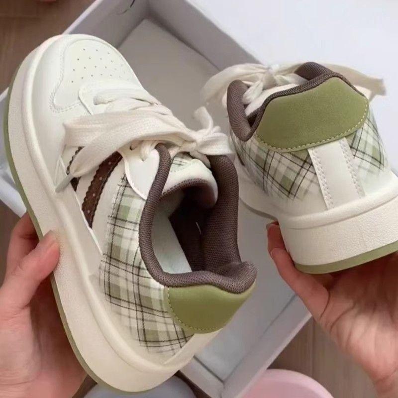 New thick-soled ins women s shoes versatile student campus style bread niche board shoes 40