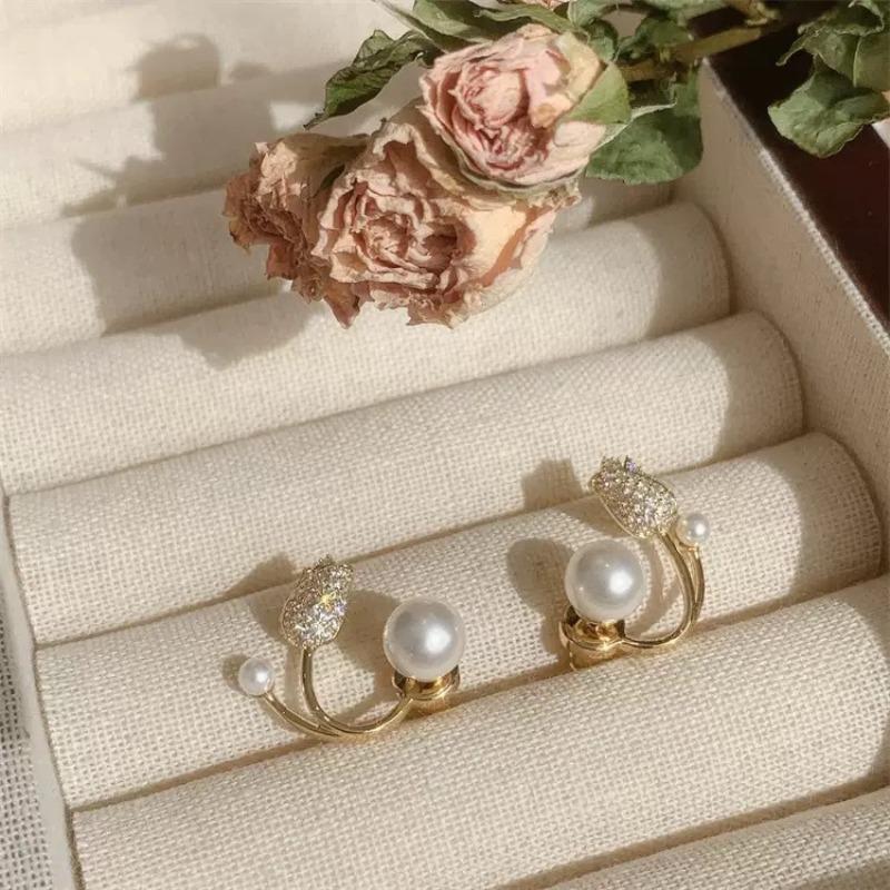 Tulip Flower Earrings Sweet Fashionable and High-end Pearl Earrings Retro Temperament Simple Earrings