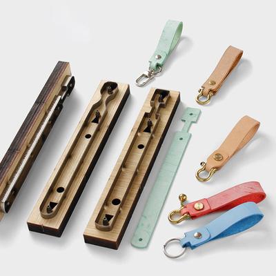 Kreativer Schlüsselanhänger Holzstanzwerkzeug Handwerk Anhänger Vorlage DIY Lederwerkzeug Schneideform Schlüsselanhänger Schablonenwerkzeuge