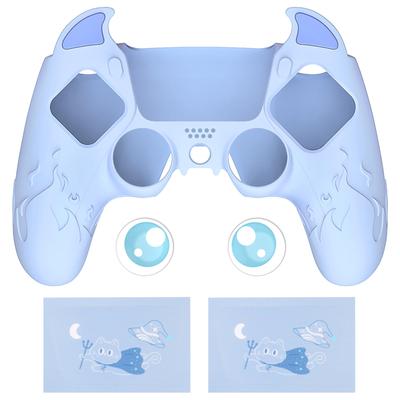 PS5 İçin PlayVital Silikon Kılıf Sevimli Kontrolcü Kılıfı Başparmak Tutma Başlıkları ile Cilt Koruyucu Dokunmatik Yüzey Çıkartmaları Kontrolcü, (Şeytan Tarzı) & [Bebek Mavisi]