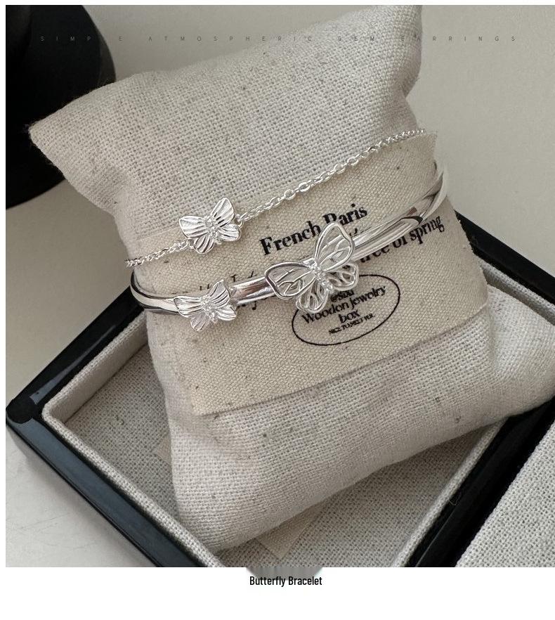 Trendy Women's Versatile Chinese Butterfly Bracelet - Fashionable and Unique