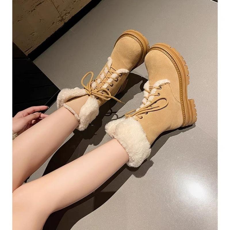 

Нескользящие зимние ботинки на толстой подошве женские средней высоты универсальные 2024 новые зимние бархатные утепленные ботинки мартин хлопковая обувь теплый тренд 40