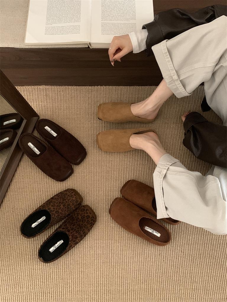 2025 autumn and winter new French retro square head thick bottom bag head drag women versatile and thin lazy fluffy slippers