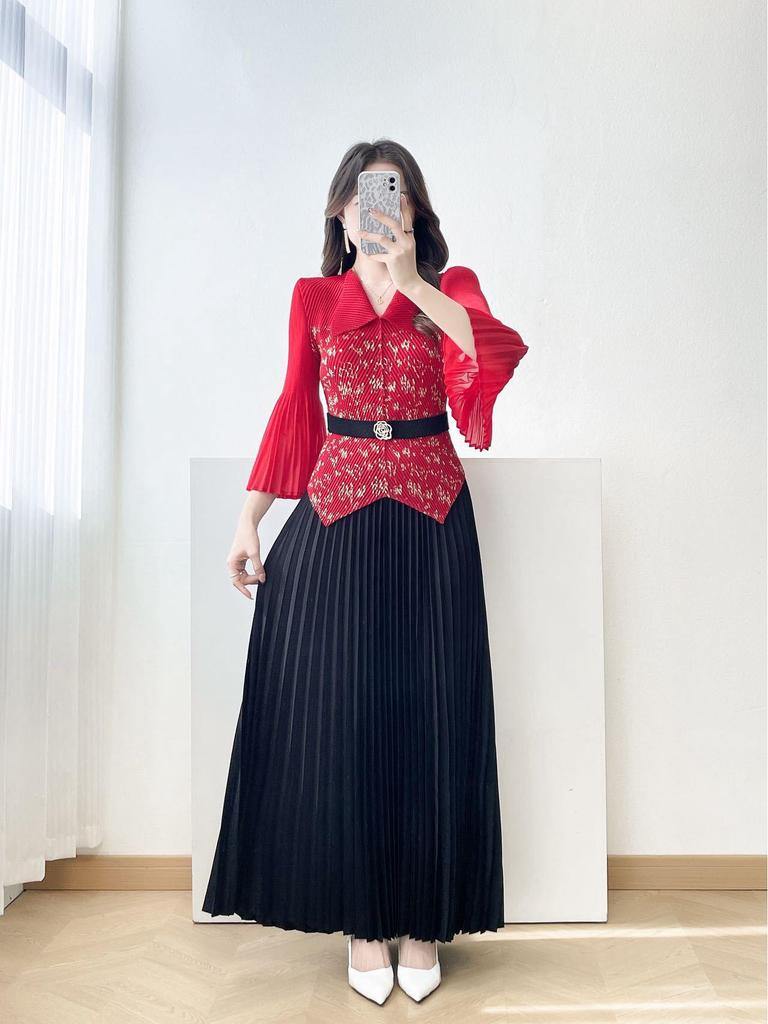 Miyake Pleats Plus Size Two-Piece Set: Elegant Waist-Cinching Slimming Top with Chic Hot Stamping