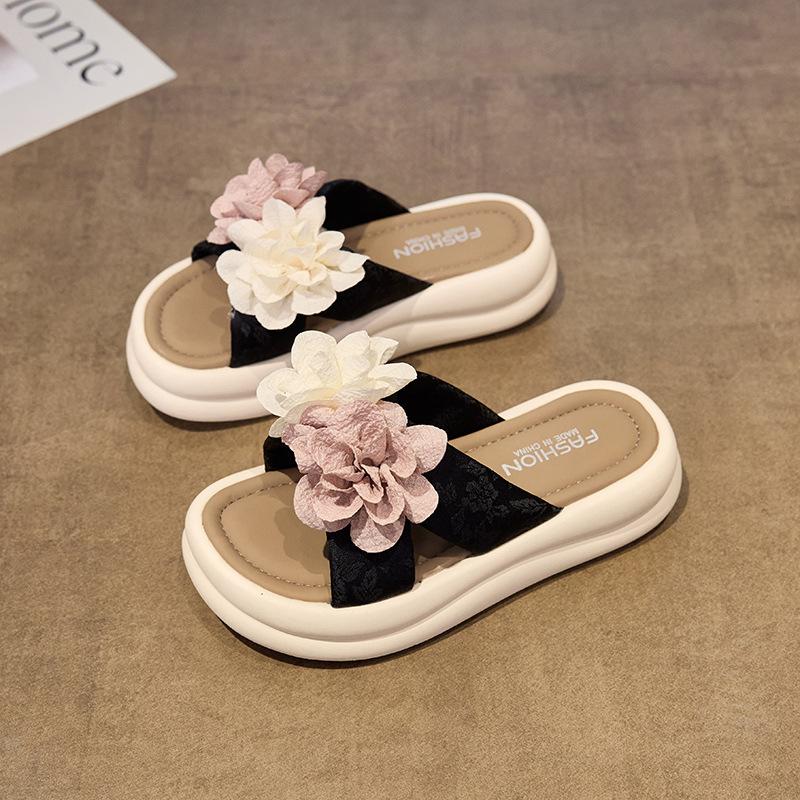2025 Summer New National Style Beaded Rose Soft Belt Fashionable Versatile Beach Wear Thick-bottomed Comfortable Slippers