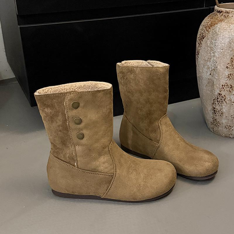 Zwei warme Schneestiefel tragende Damen Winter Französische Damen Mori Retro Plüsch Kurze Stiefel Vielseitige Plüsch Neue Baumwollschuhe