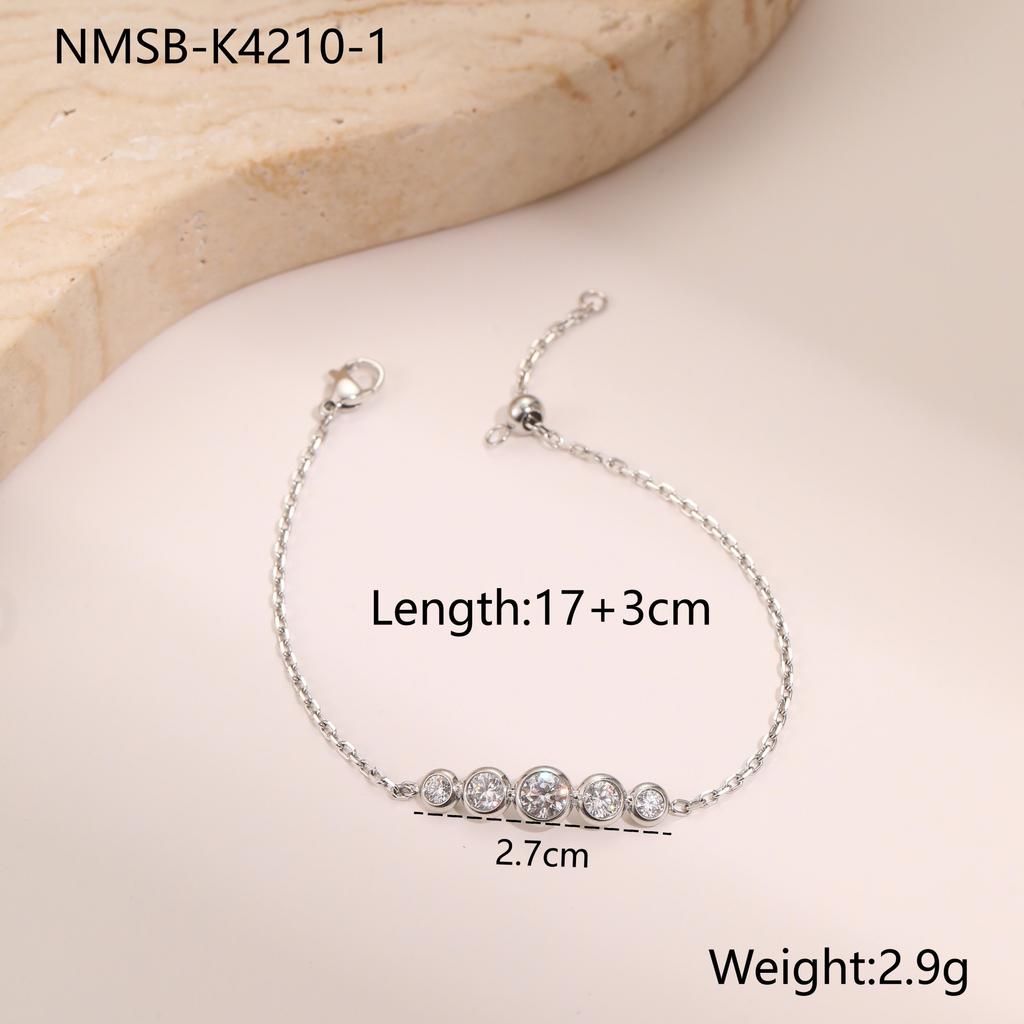 Fashion Versatile Heart Shaped Zircon Bracelet With Round Diamond Accents Elegant Jewelry