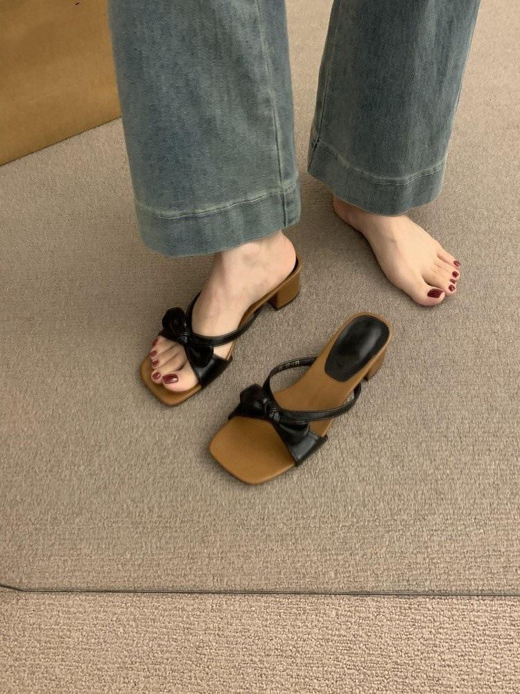2025 New French Square Head Open-toed One-word Cool Slippers Women Wear Fairy Style Versatile Thick-heeled Slippers In Summer