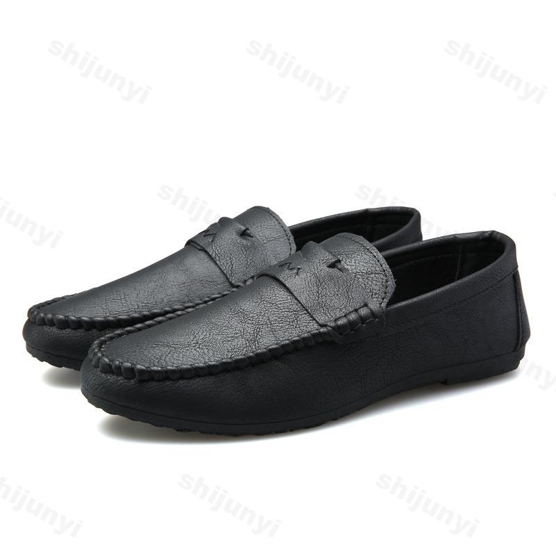 Man Casual Shoe Flat Loafers Black Leather Shoes Men Soft Moccasin Round Toe Fashionable Business Casual Shoes Size 45 Zapatos