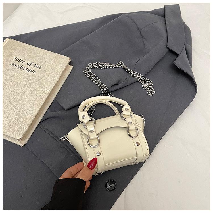 

Сумка-мессенджер женская 2025 весна и лето новая мода узор крокодила лакированная кожа портативная сумка-пельмень кроссбоди на плечо