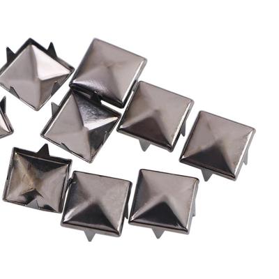 Pcs/pack 4 Claws Quality Silver Spikes Spots Nailhead Metal Pyramid Shape Sewing Decor DIY Studs Square Rivets Garment Supplies