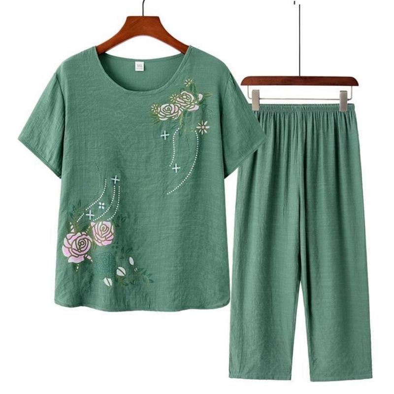 Women's Summer Cotton Linen Short-Sleeved Two-Piece Set: Grandma Mom Pajama Top and Pants.
