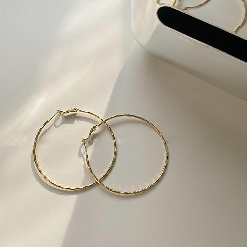 Korean Fashion Large Circle Wave Earrings for Women - Versatile, Chic, Temperate Style