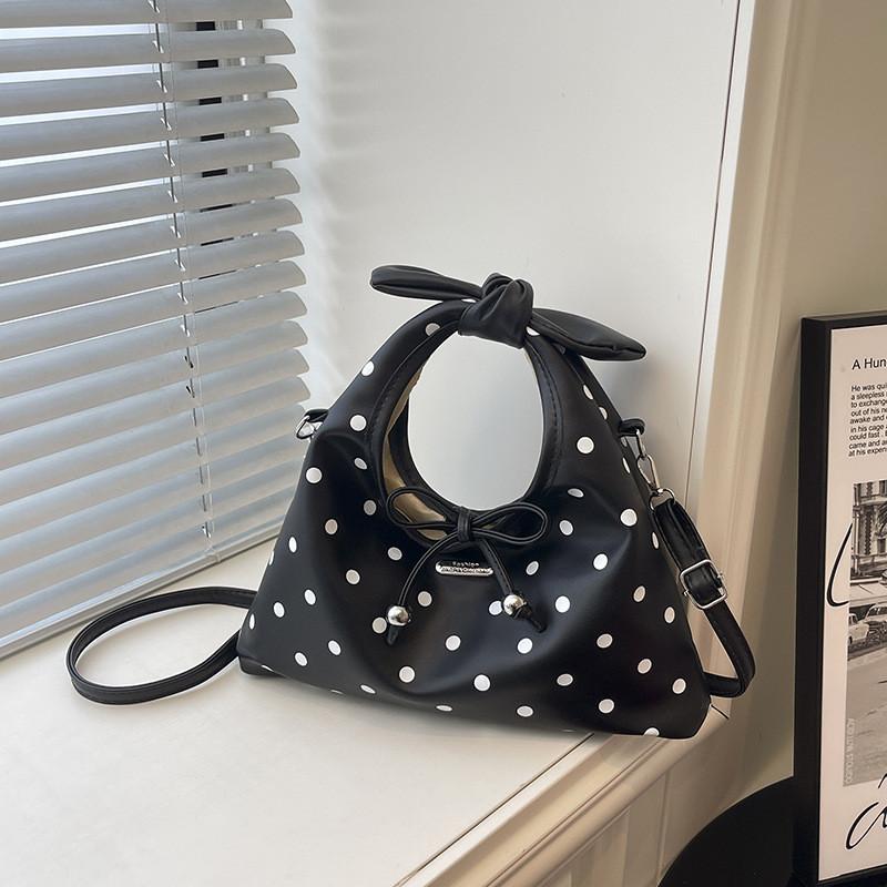 Pu Retro Polka Dot Duffle Bag With Magnetic Closure For Daily Casual Use