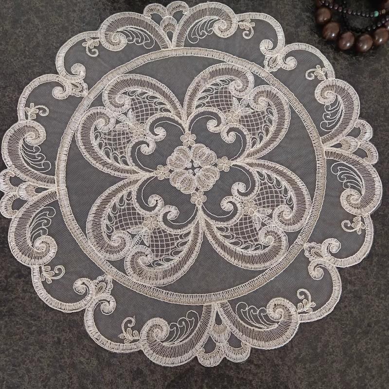 

Modern classical embroidery square table mat vase fruit tray table lamp pad cloth furniture cover cloth wedding banquet decor Price of 1 tablet