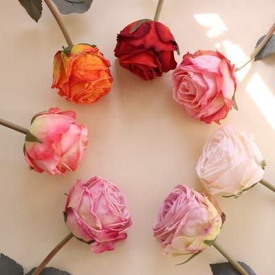 Trandafiri Prăjiți la Foc Floare Artificială cu Margini Carbonizate Accesoriu Uimitor pentru Decorarea Casei Recuzită pentru Fotografie de Nuntă