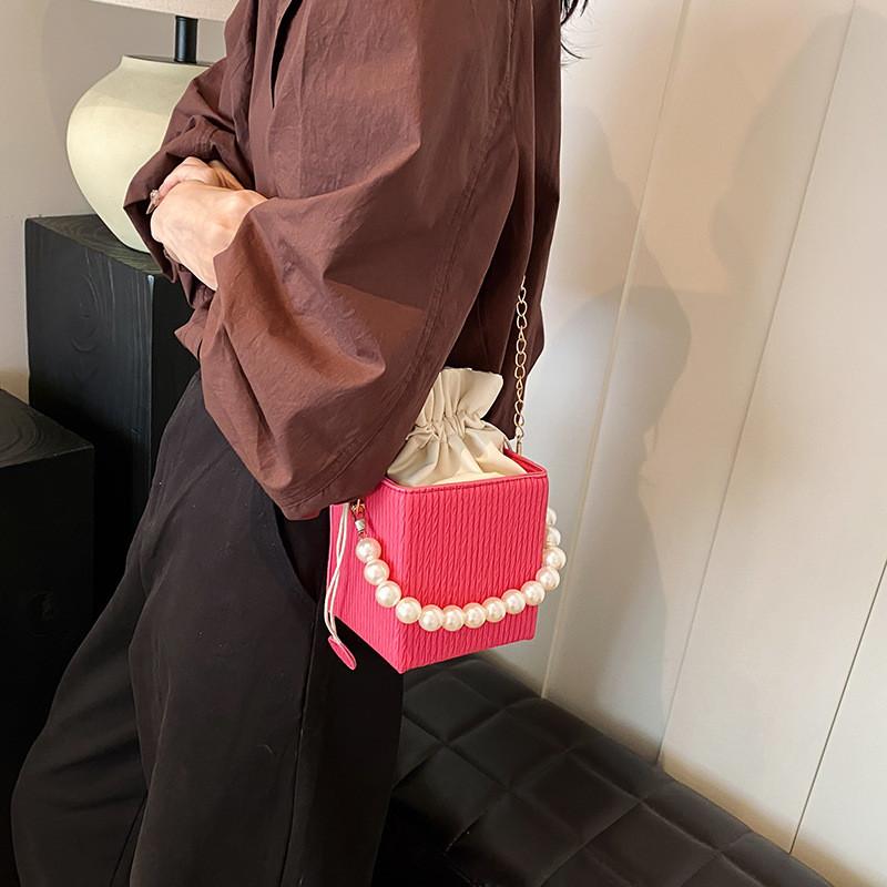 Chic And Stylish New Autumn Bucket Bag In Khaki Pink Black White And Brown For Women