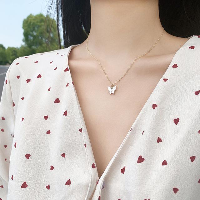 Korean Simple Shell Butterfly Necklace Female Temperament Collarbone Chain Trend Pendant Jewelry